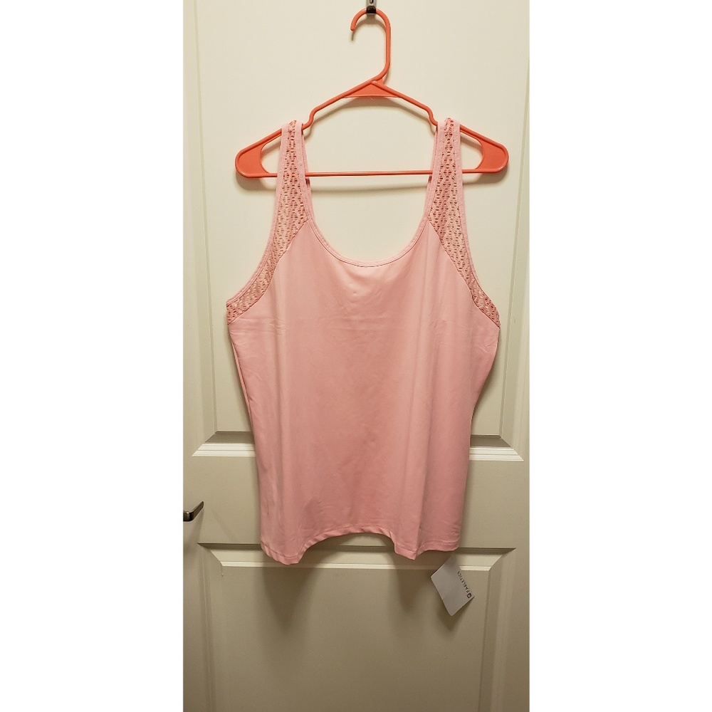 NWT Fabletics Workout Top